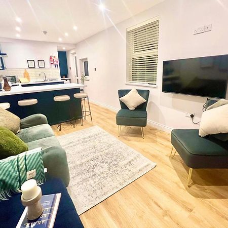Апартаменти Gorgeous Newly Renovated 2 Double Bed Flat Свонсі Екстер'єр фото