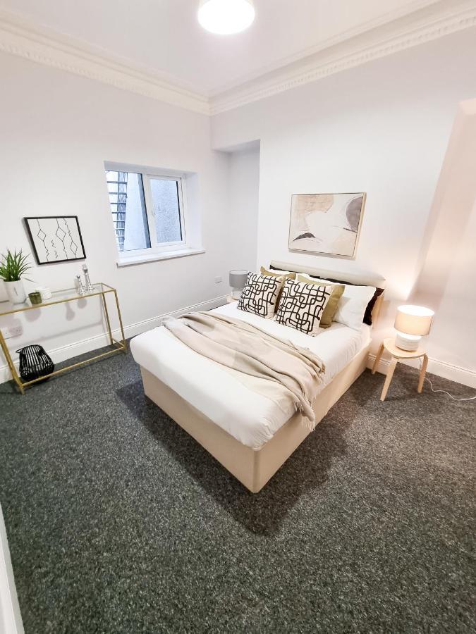 Апартаменти Gorgeous Newly Renovated 2 Double Bed Flat Свонсі Екстер'єр фото